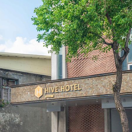 CHECK inn HIVE Luodong Exterior foto
