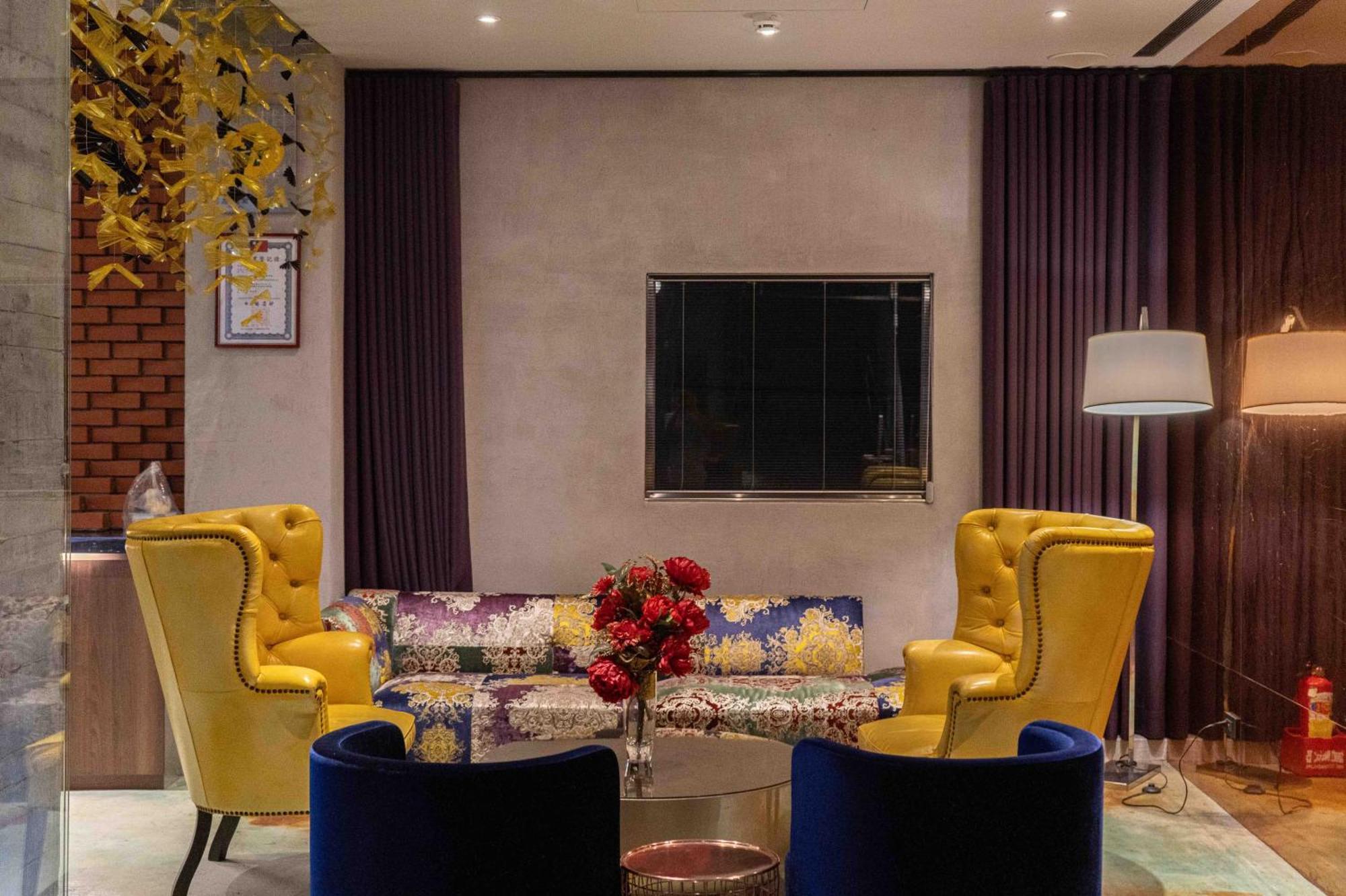 CHECK inn HIVE Luodong Exterior foto