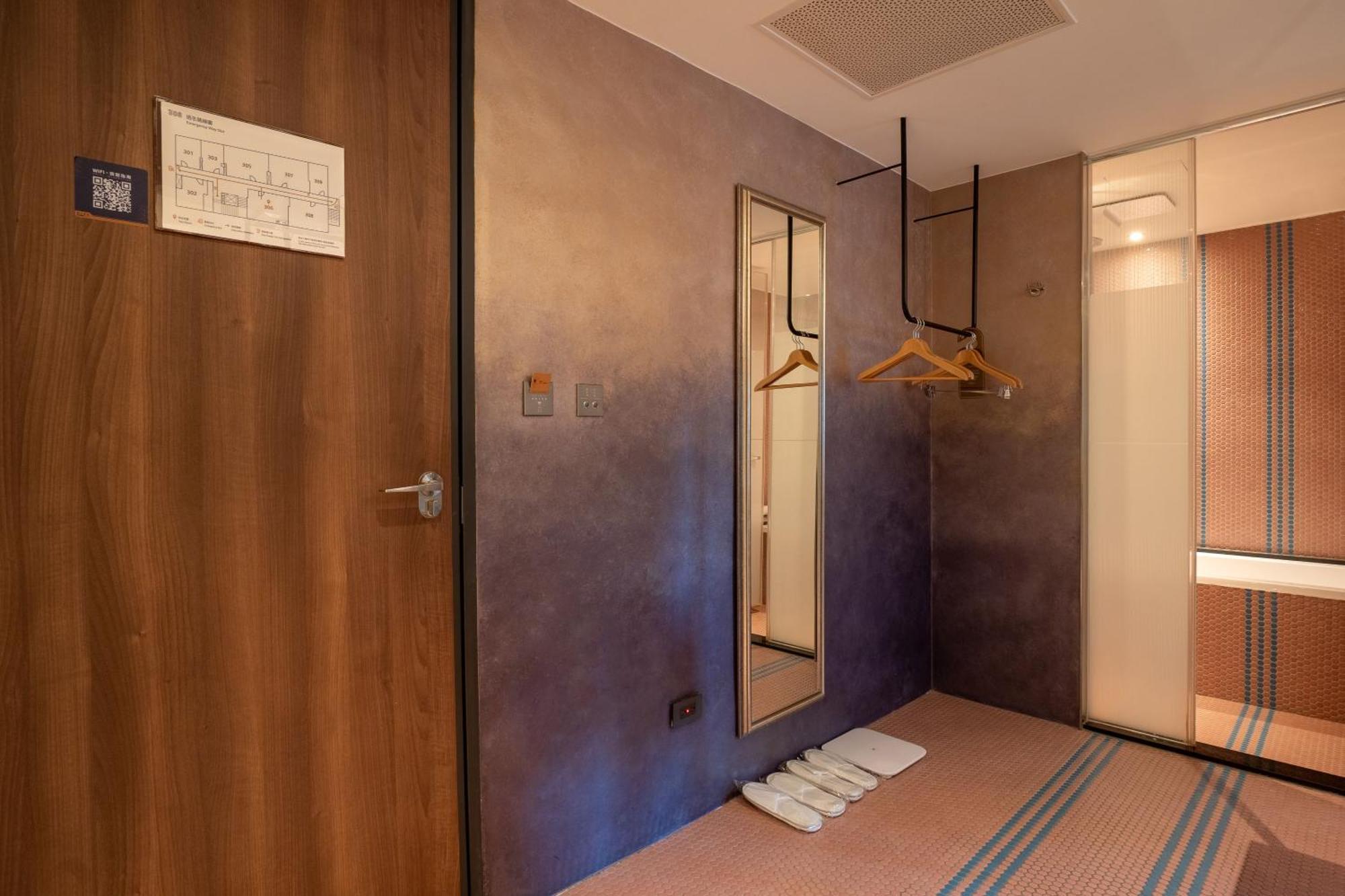 CHECK inn HIVE Luodong Exterior foto