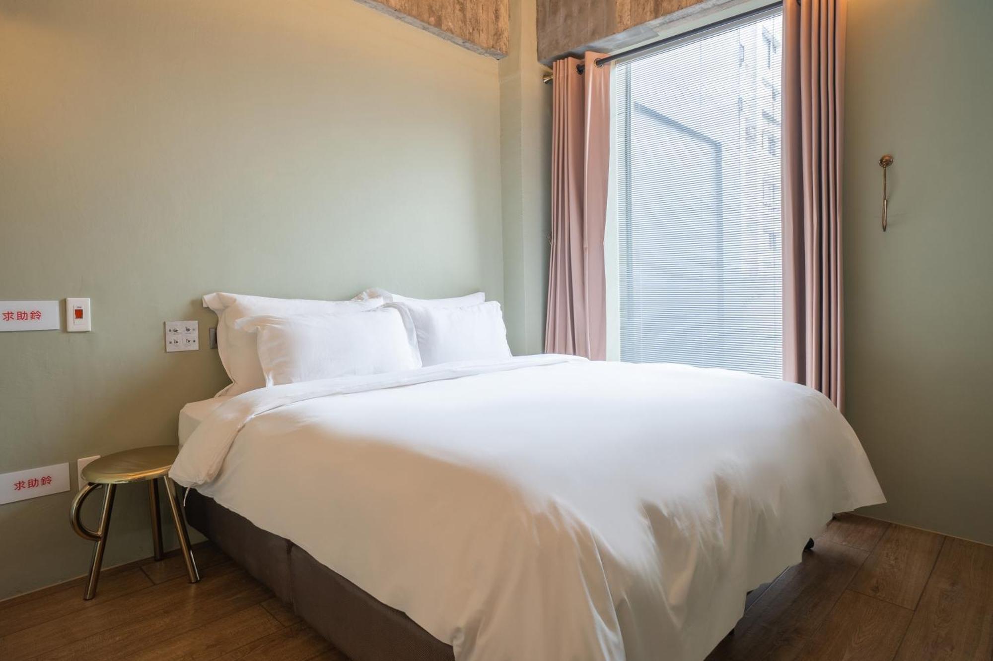 CHECK inn HIVE Luodong Exterior foto